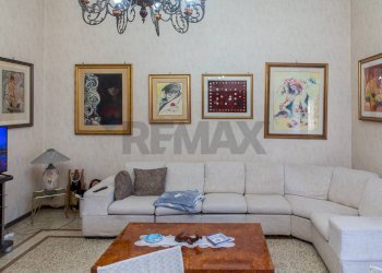 Soggiorno - Appartamento Via Duca Degli Abruzzi
 
173, Catania - foto 20