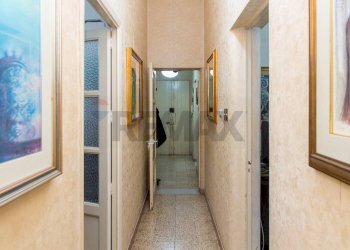 Hall / corridoio - Appartamento Via Duca Degli Abruzzi
 
173, Catania - foto 22