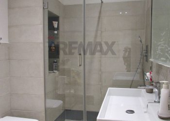 Bagno - Bilocale Via Montebianco
 
47, Letojanni - foto 4