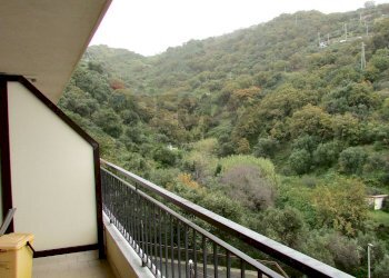 Balcone - Bilocale Via Montebianco
 
47, Letojanni - foto 10