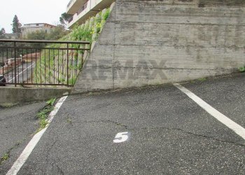 Parcheggio - Bilocale Via Montebianco
 
47, Letojanni - foto 12