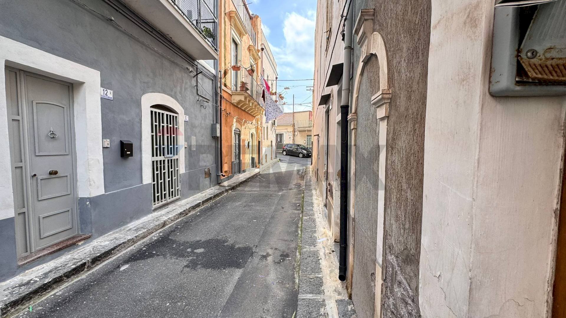 Edificio all\'aperto - Casa indipendente VIA DUCA DI BERGAMO
 
7, Motta Sant'Anastasia - foto 2