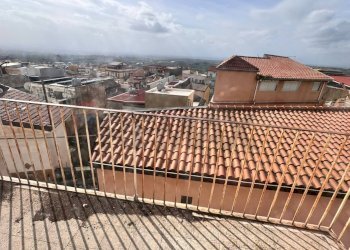 Balcone - Casa indipendente VIA DUCA DI BERGAMO
 
7, Motta Sant'Anastasia - foto 6