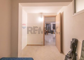 Hall / corridoio - Casa indipendente Via Canalotto
 
3, Caltagirone - foto 5