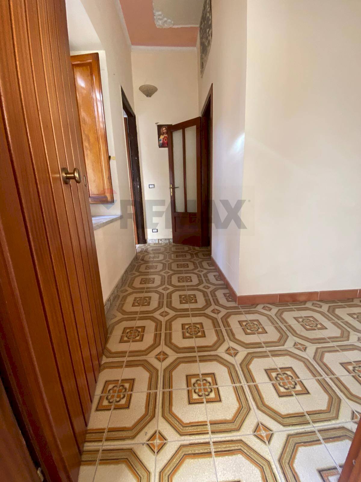 Hall / corridoio - Three-room apartment umberto I, Spadafora - photo 2