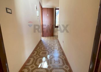 Hall / corridoio - Trilocale umberto I, Spadafora - foto 5