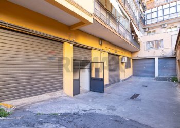 Terrazza - Warehouse Via Giuseppe Patanè
23, Catania - photo 3