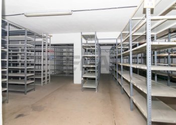 Dispensa di stoccaggio - Warehouse Via Giuseppe Patanè
23, Catania - photo 21