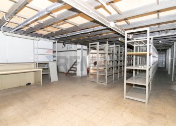 Dispensa di stoccaggio - Warehouse Via Giuseppe Patanè
23, Catania - photo 35