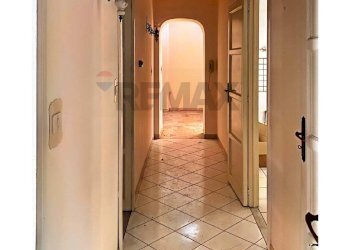 Hall / corridoio - Casa indipendente via Sottotenente Fisauli
 
42- 44-46- 48, Randazzo - foto 3