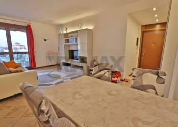 Sala da pranzo - Trilocale Via Repubblica
 
21, Bollate - foto 4