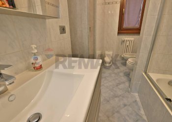 Bagno - Trilocale Via Repubblica
 
21, Bollate - foto 8