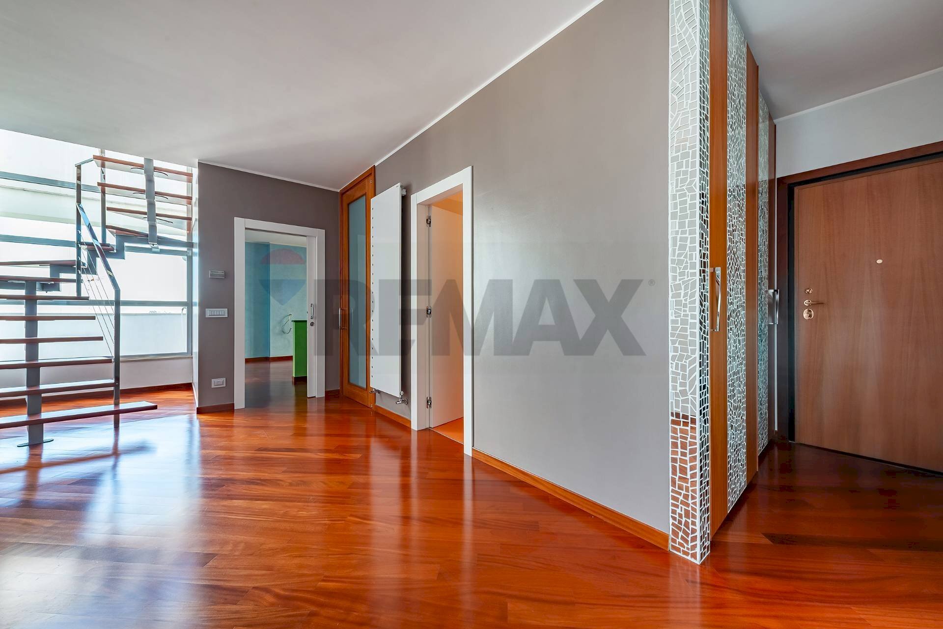 Stanza vuota - Attic Via Paradiso
 
18, Modugno - photo 3