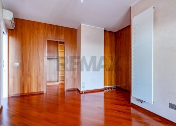 Stanza vuota - Attico Via Paradiso
 
18, Modugno - foto 12