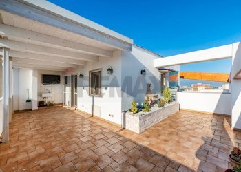 Terrazza - Attico Via Paradiso
 
18, Modugno - foto 22