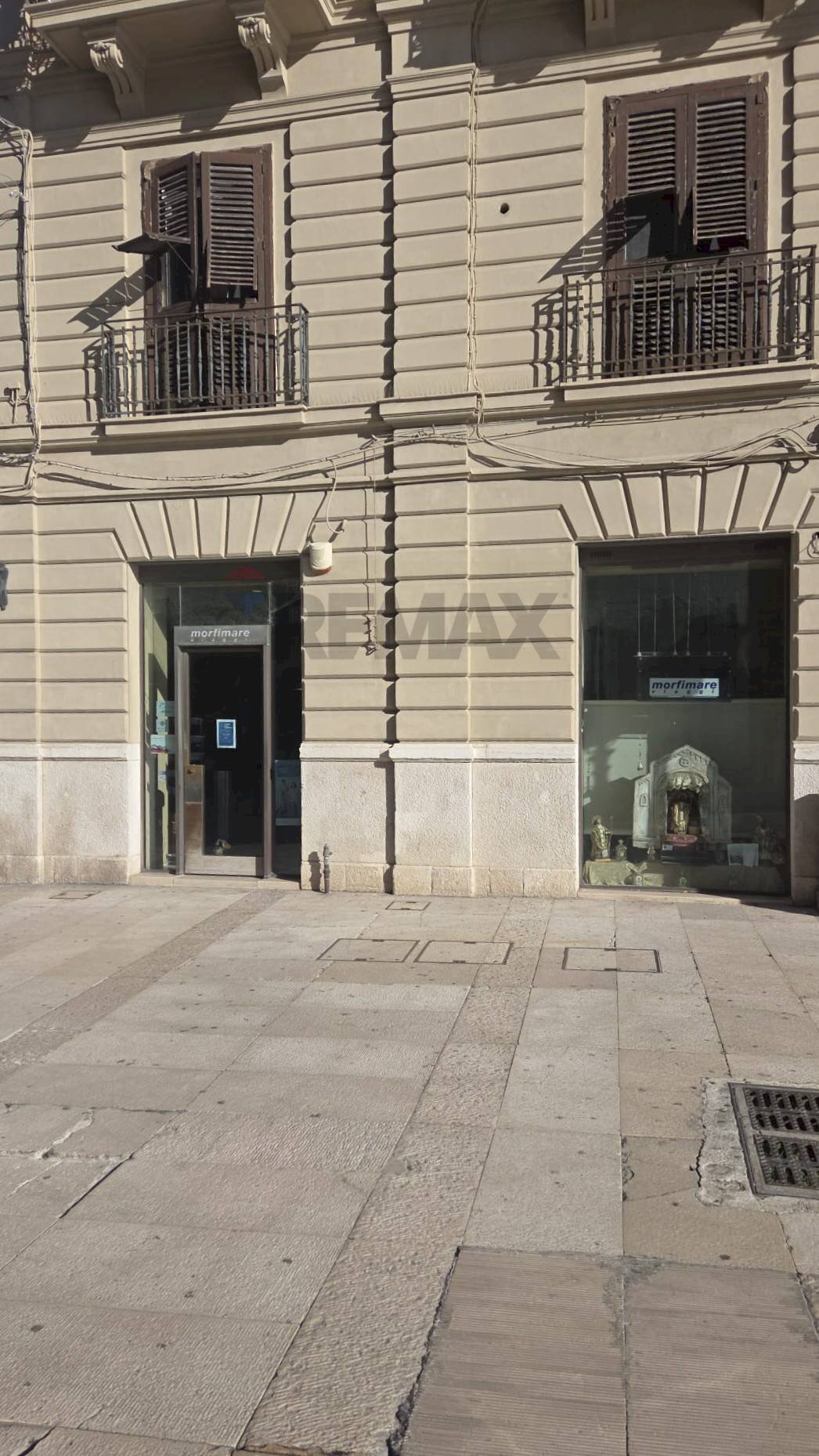 Edificio all\'aperto - Locale Commerciale Piazza Mercantile
 
87/90, Bari - foto 3