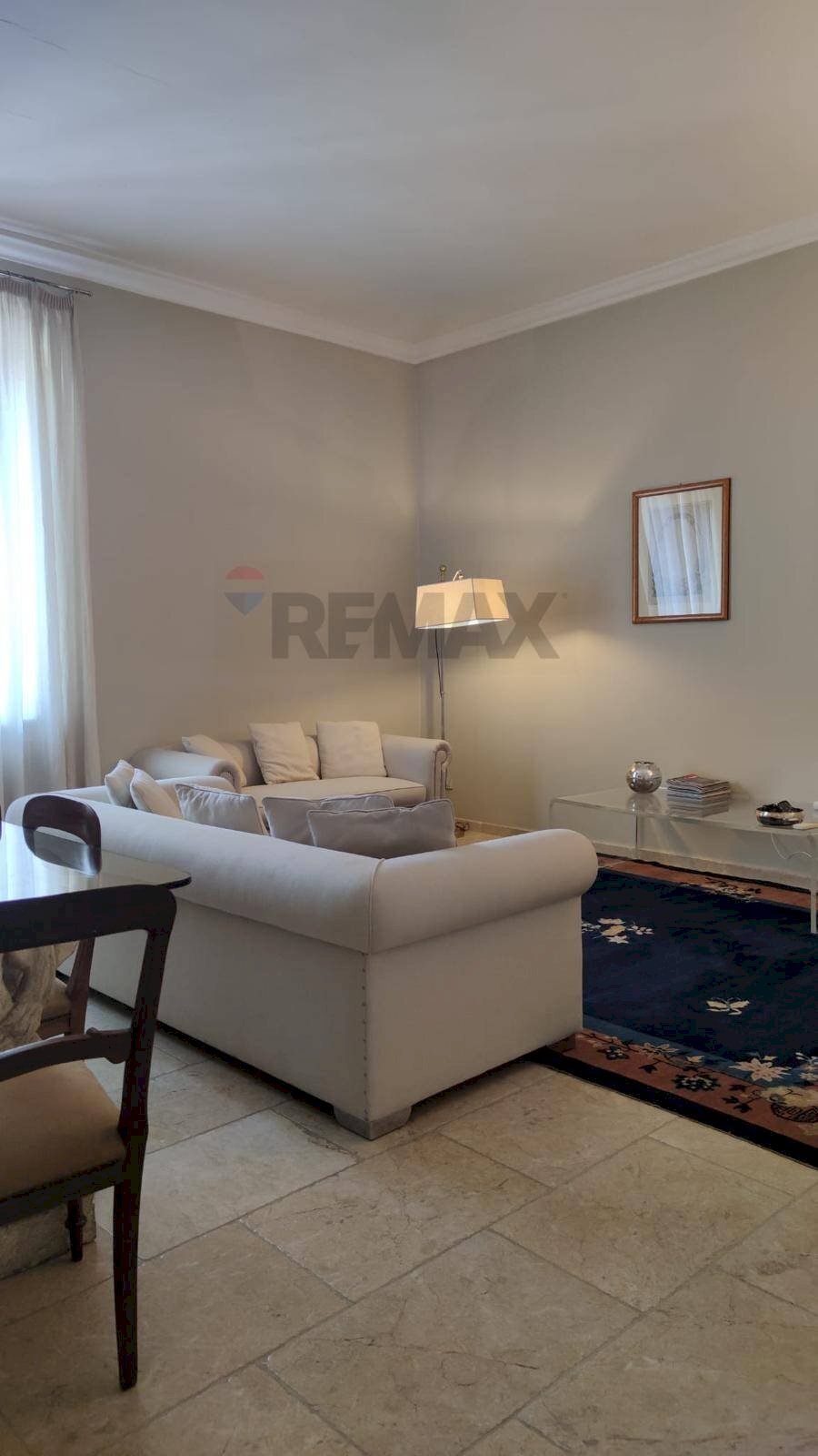 Soggiorno - Trilocale Largo Nitti Valentini
6, Bari - foto 2