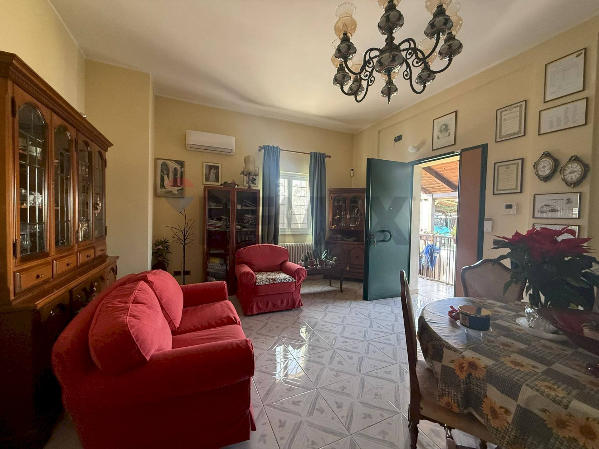 Sala da pranzo - Villa Strada statale  96
 
115+496, Modugno - foto 2