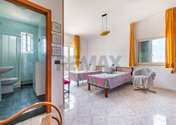 Camera / camera da letto - Villa Strada statale  96
 
115+496, Modugno - photo 9