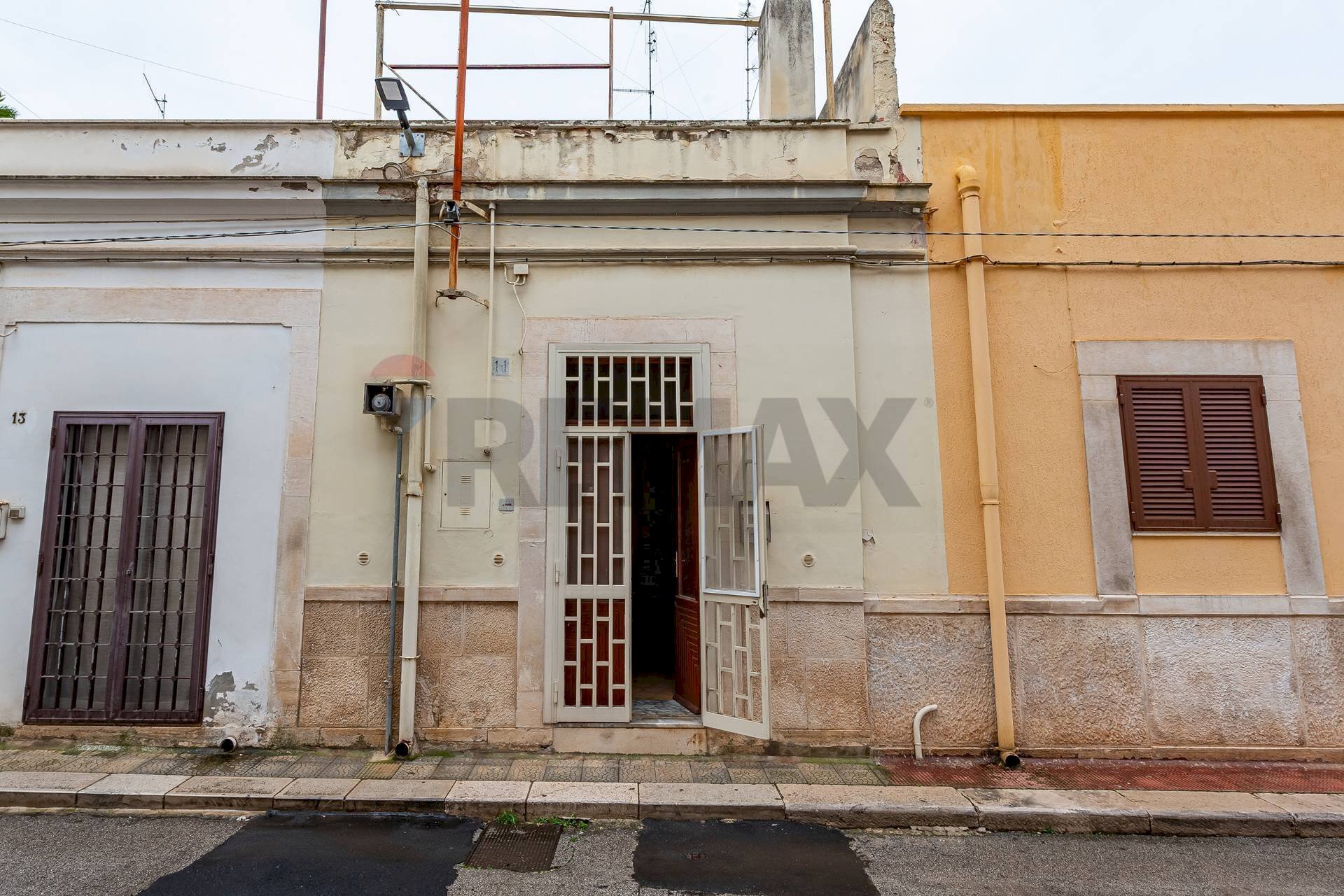 Casa all\'aperto - Casa indipendente Via Ugo Foscolo
 
11, Modugno - foto 1