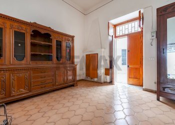 Soggiorno - Casa indipendente Via Ugo Foscolo
 
11, Modugno - foto 3