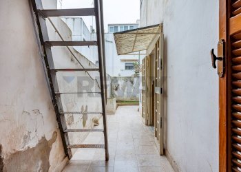 Non correlato - Casa indipendente Via Ugo Foscolo
 
11, Modugno - foto 6