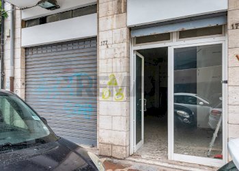 Edificio all\'aperto - Commercial Premises Via Giuseppe Re David
177, Bari - photo 8