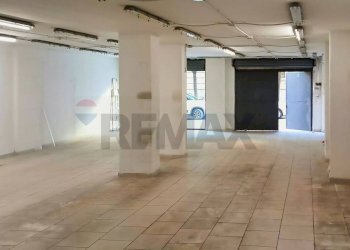 Parcheggio - Commercial Premises Via Bari
 
8-10, Molfetta - photo 3