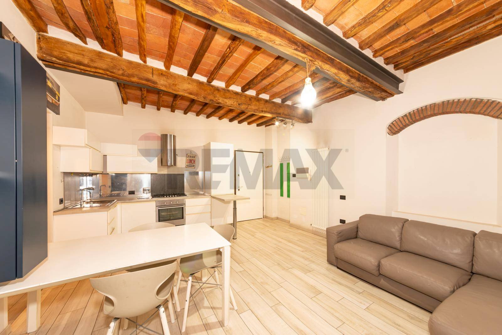 Sala da pranzo - Bilocale Piazza 25 Aprile
 
7, Figline e Incisa Valdarno - foto 3