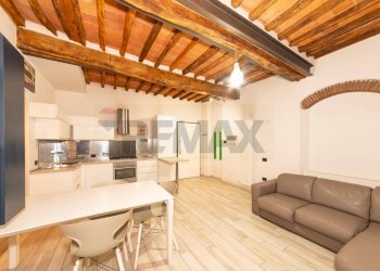 Sala da pranzo - Bilocale Piazza 25 Aprile
 
7, Figline e Incisa Valdarno - foto 3