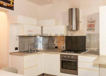 Cucina - Bilocale Piazza 25 Aprile
 
7, Figline e Incisa Valdarno - foto 5