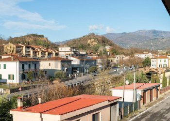 Edificio all\'aperto - Quadrilocale Del Varco
 
32, Reggello - foto 11