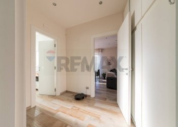 Hall / corridoio - Quadrilocale Del Varco
 
32, Reggello - foto 12