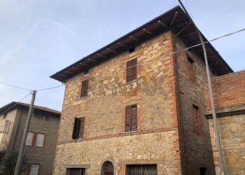 Edificio all\'aperto - Casa indipendente Via Poggio del Sole
 
6, Castiglione del Lago - foto 2