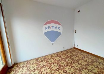 Stanza vuota - Appartamento Via Francesco Ferrer
 
23, Città di Castello - foto 25