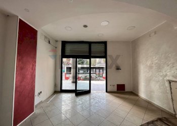 Stanza vuota - Locale Commerciale Piazza Onofrio Coppola
 
6, Salerno - foto 17