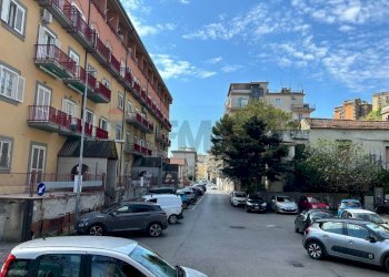 Edificio all\'aperto - Locale Commerciale Piazza Onofrio Coppola
 
6, Salerno - foto 26