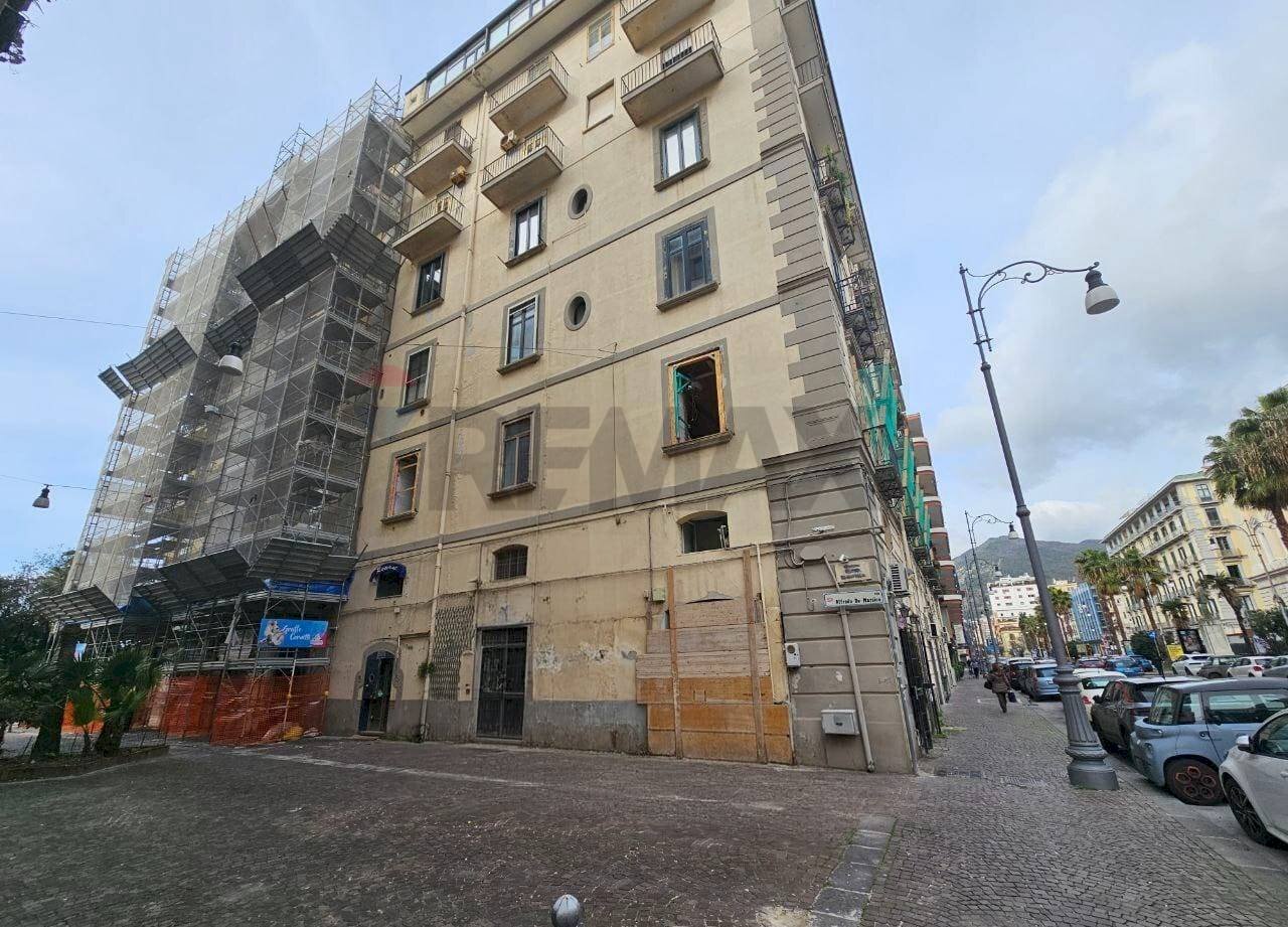 Edificio all\'aperto - Commercial Premises Via Alfredo De Marsico
 
9, Salerno - photo 2