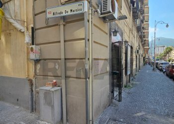 Edificio all\'aperto - Commercial Premises Via Alfredo De Marsico
 
9, Salerno - photo 13