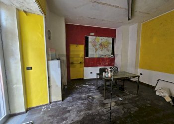 Sala da pranzo - Commercial Premises Via Alfredo De Marsico
 
9, Salerno - photo 16