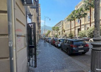 Edificio all\'aperto - Commercial Premises Via Alfredo De Marsico
 
9, Salerno - photo 22