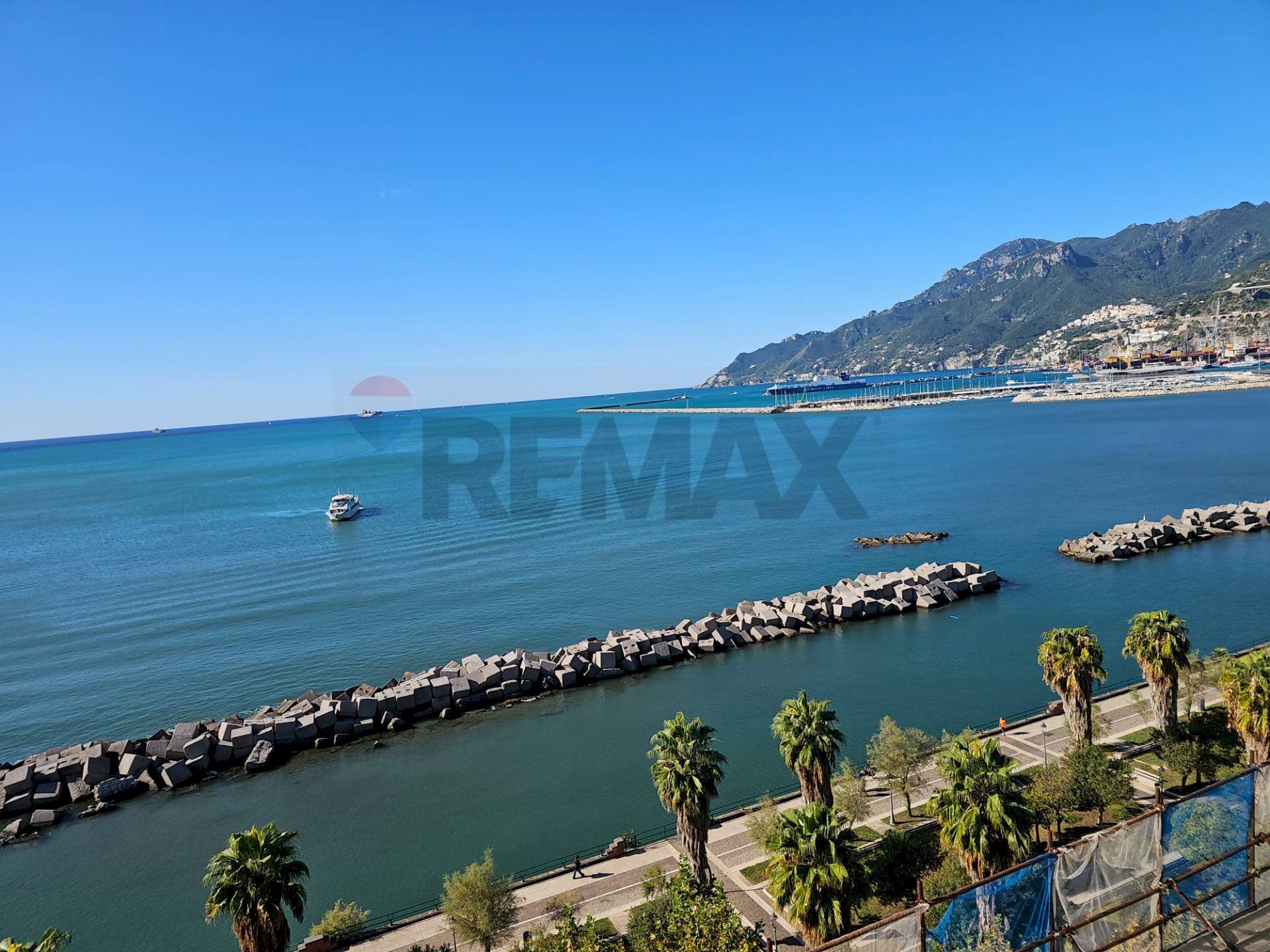 Vista dell\'acqua - Apartment Lungomare Trieste
112, Salerno - photo 2