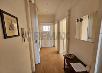 Hall / corridoio - Appartamento Lungomare Trieste
 
112, Salerno - foto 26