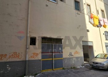 Edificio all\'aperto - Laboratorio Salerno - foto 4