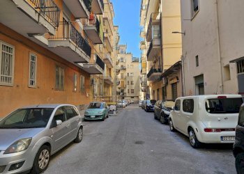 Edificio all\'aperto - Laboratorio Salerno - foto 5