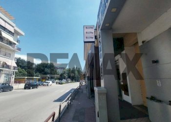 Edificio all\'aperto - Two-room apartment Via Irno
 
211, Salerno - photo 33