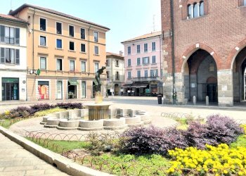 Edificio all\'aperto - Bar Tavola Calda - Fredda PIAZZA ROMA, Monza - foto 10