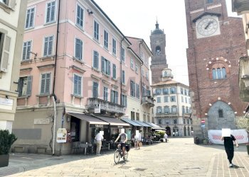 Edificio all\'aperto - Bar Tavola Calda - Fredda PIAZZA ROMA, Monza - foto 14