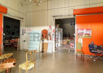 Sala da pranzo - Capannone contrada Ramata
 
snc, Piazza Armerina - foto 16