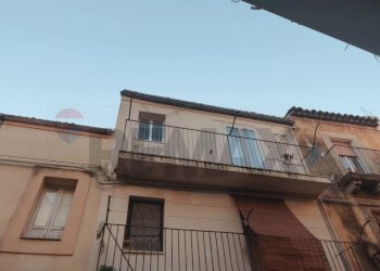 Edificio all\'aperto - Trilocale VIA STELLA
 
76, Caltagirone - foto 1
